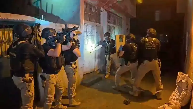 İstanbul'da DAEŞ’e Yönelik Dev Operasyon: 18 Gözaltı