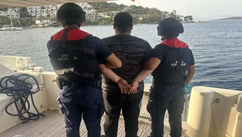 Casper Çetesi Üyesi, Cinayetten Aranan Şahıs Polis Tarafından Yakalandı