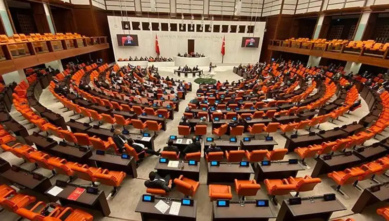 Emekli İkramiyesine Büyük Zam: TBMM'de İlk Onaylar Aldı!