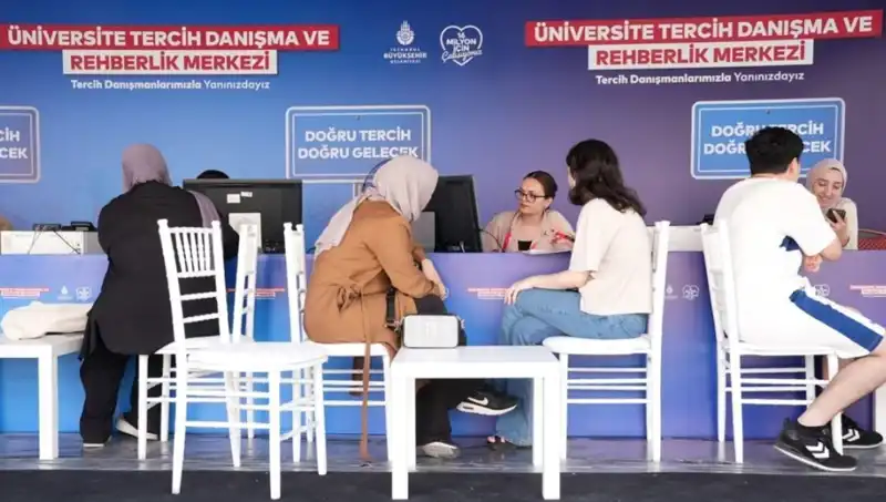 İstanbul’da Üniversite Tercihleri İçin 24 Yeni Rehberlik Merkezi Açıldı