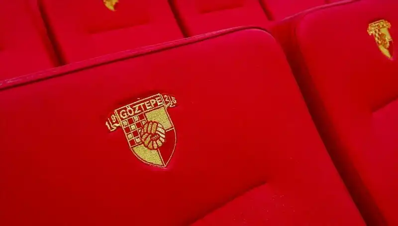 Göztepe, Transfere Damgasını Vuran Junior Olaitan ile Anlaştı