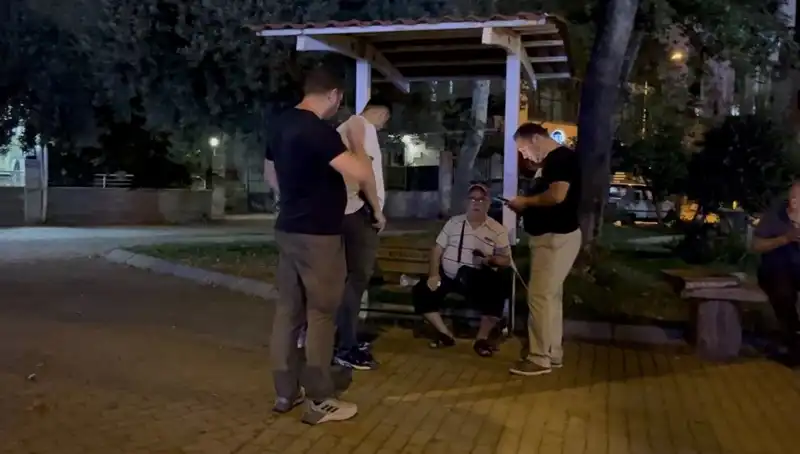 Kısmı Görme Kaybı Olan Adamın Telefonunu Çalma Olayı Şehirde Şok Etkisi Yarattı