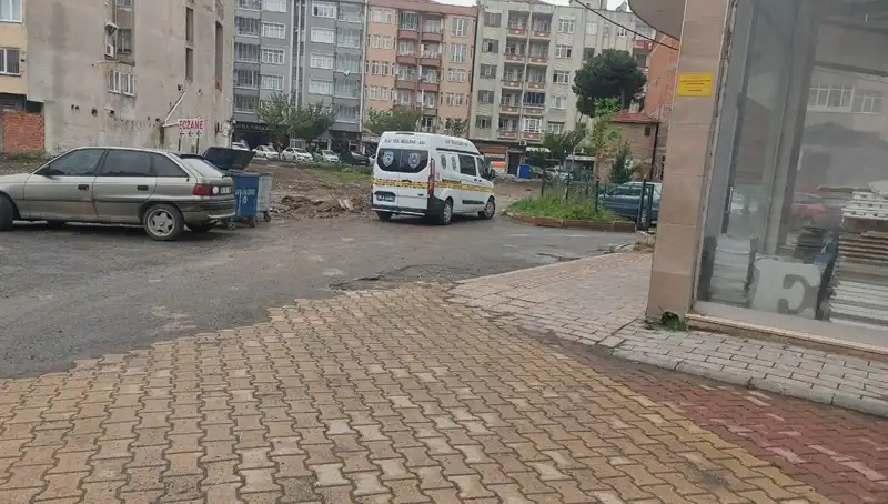 Düşüş Anı: 4. Kattan Düşen Kadının Hayatı Tehlikede