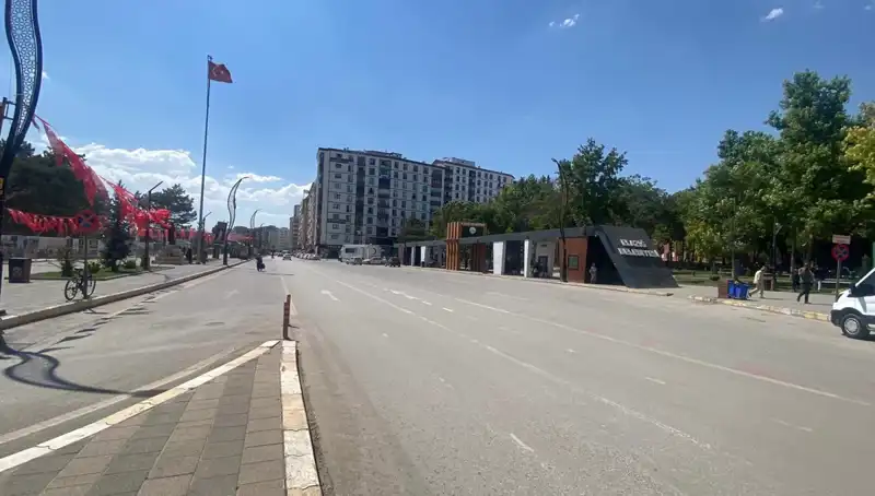 Elazığ’da Sokaklar Boş Kaldı: Şehirdeki Sessizliğin Sebepleri