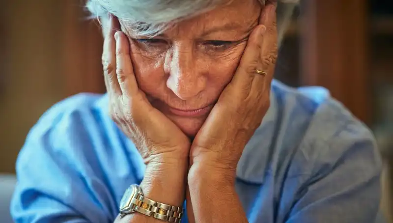 Erken Alzheimer Belirtileri: Stresle Reddedilen Tehlike