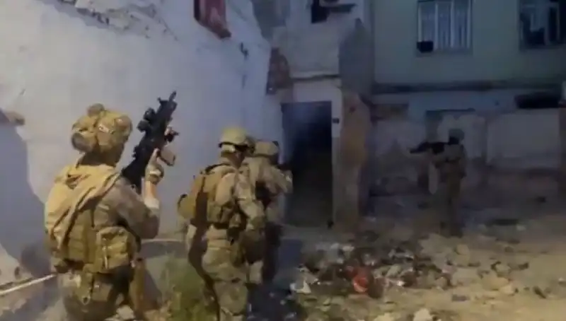 75 İl'de Uyuşturucu Operasyonu: 2 Bin 311 Şüpheli Gözaltında