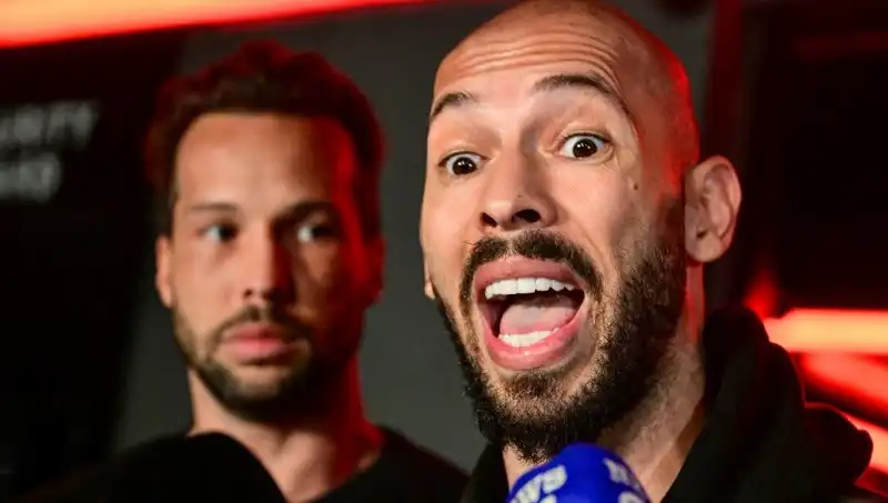 Cinsel İstismar Suçlusu Influencer Romanya'ya Döndü: Skandallar Peşini Bırakmıyor!
