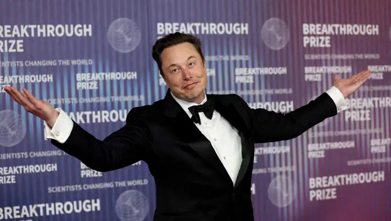 Elon Musk, X'in Yenilikçi Mesajlaşma Uygulamasını Duyurdu: Flört Sitesine Yolculuk Mu?