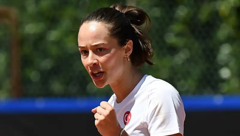 Milli Tenisçi Zeynep Sönmez Finalde Zafer İçin Mücadele Edecek