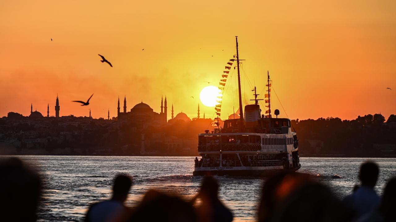 Türkiye'nin Turizm Geliri Yeni Bir Rekor Kırdı