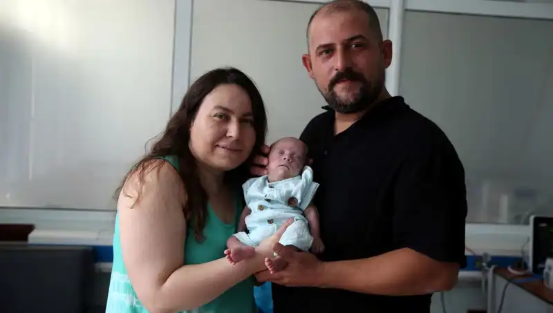 Küçük Mucizenin Hikayesi: 800 Gramla Hayata Tutunan Bebek