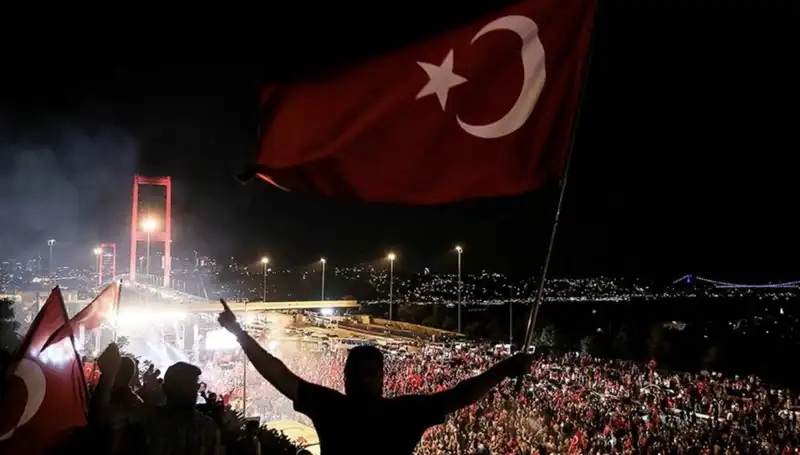 15 Temmuz'un Anısına: "En Uzun Gece" Külliye'de İlk Defa Sahnelenecek