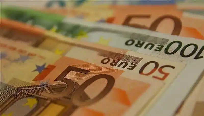 Euro’nun Zirve Noktası: Düşüşe Geçişin Ardındaki Nedenler
