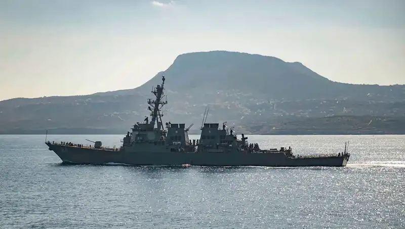 ABD’nin Yunanistan’a Askeri Müdahalesi: Donanma Üssü Kaleye Dönüşüyor