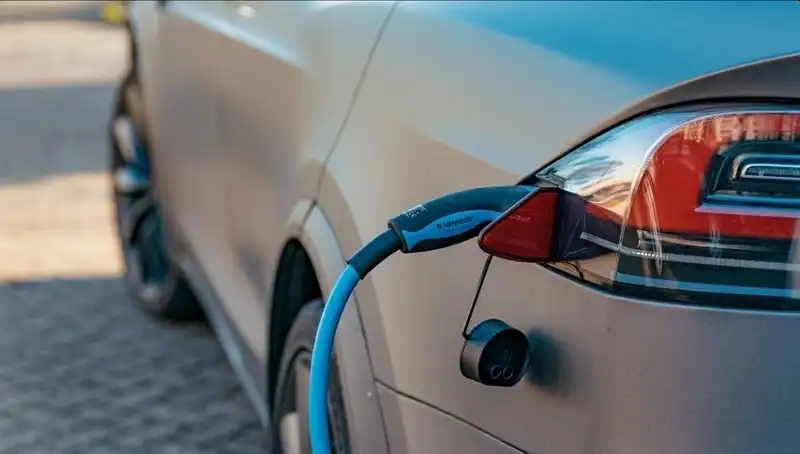 Elektrikli Araç Satışlarında Düşüş: Nedenleri ve Geleceği