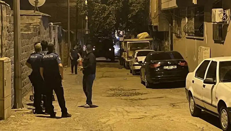 Polise Ateş Açan Şahsın Yakalanma Anı: Bacaklarından Vurularak Ele Geçirildi