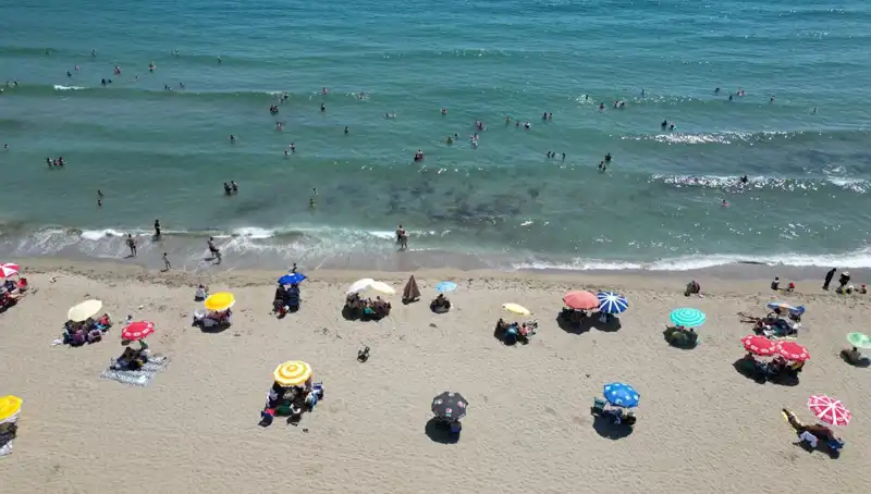 Tekirdağ'da Sıcak Hava Dalgası, Sahillere Akın Edildi
