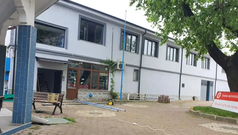 Tabela Takarken Yüksekten Düşen İşçinin Korkunç Kazası