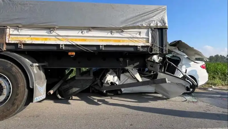 Sakarya'da Korkunç Trafik Kazası: 1 Kişi Hayatını Kaybetti