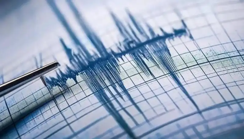 Antalya'da Korkutan Deprem: 3.9 Büyüklüğünde Sarsıntı Hissedildi