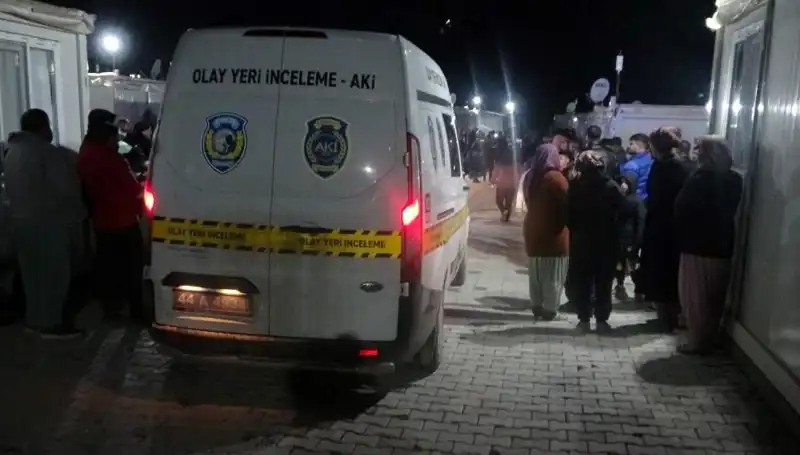 ** Husumetliyken Silahlı Şiddet: Kavga Kanlı Bir Çatışmaya Dönüştü**