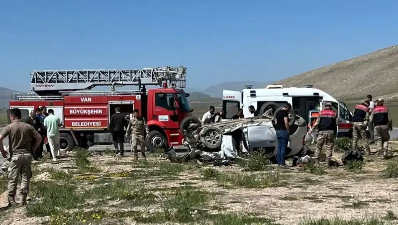 Van'da Katliam Gibi Kaza: Dört Hayat Gitti, İki Yaralı Var