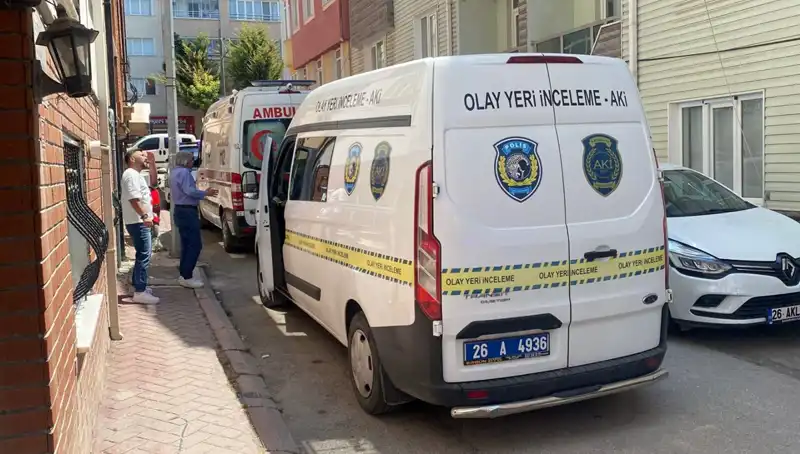 İki Çocuk Babası Adam Evinde Tuhaf Şartlarda Ölü Bulundu