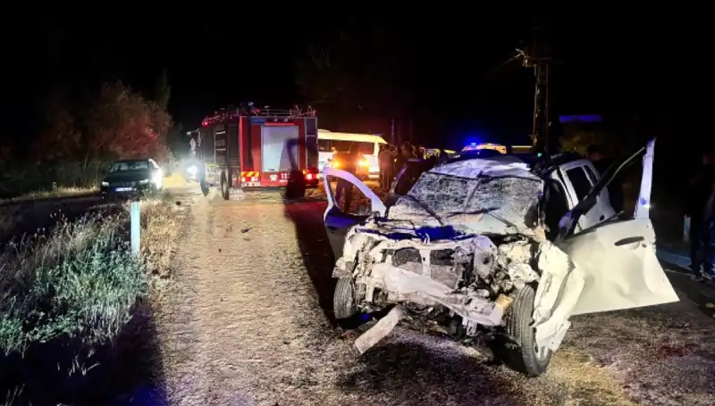 Ciple Traktör Çarpıştı: 5 Kişi Yaralandı, Trajedi Yerinde Yaşandı